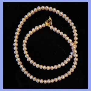 Light Pink Pearl Necklace by SL